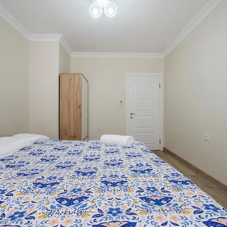 Steps Away From Historical Apartment Bursa