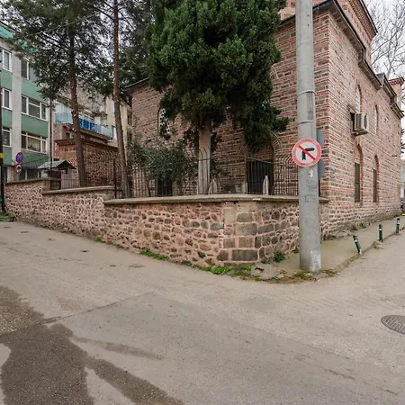 Steps Away From Historical Apartmán *